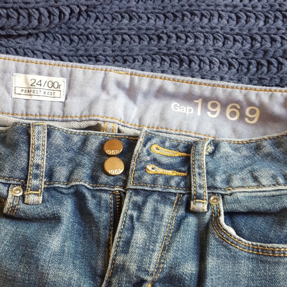 Gap 1969 perfect boot jeans
